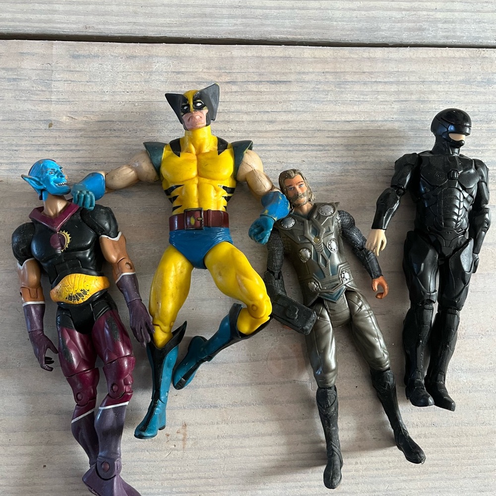 MARVEL AND DC ACTION FIGURE TOY LOT